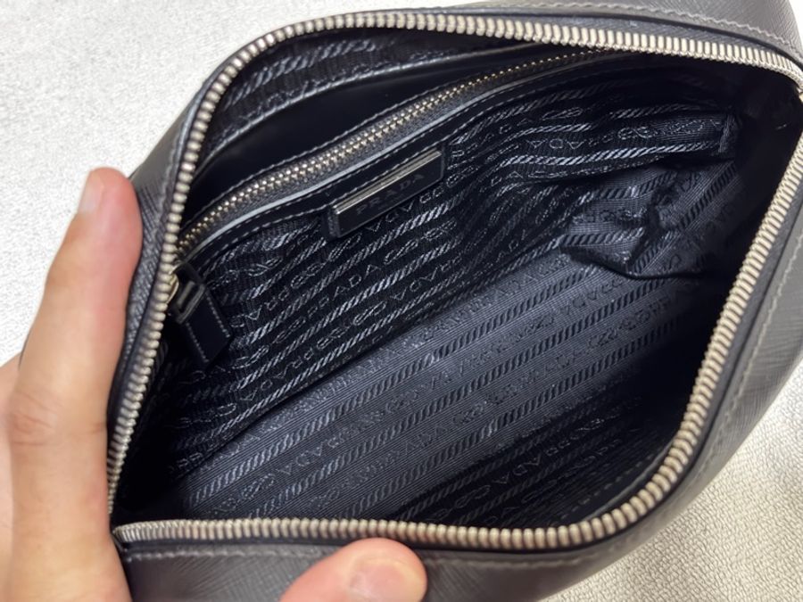 PRADA SAFFIANO TRAVEL 肩背包斜背包 2VH063皮革黑色 二手男款-7