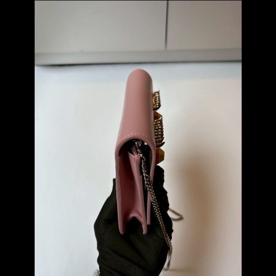 Fendi 銀鍊粉皮小鳥眼睛鍊帶小包 WOC-11