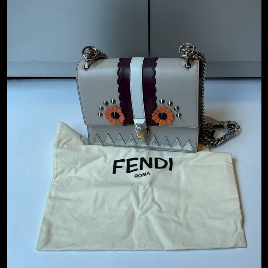Fendi 銀鍊怪物系列 Kan I 口蓋兩用包-5