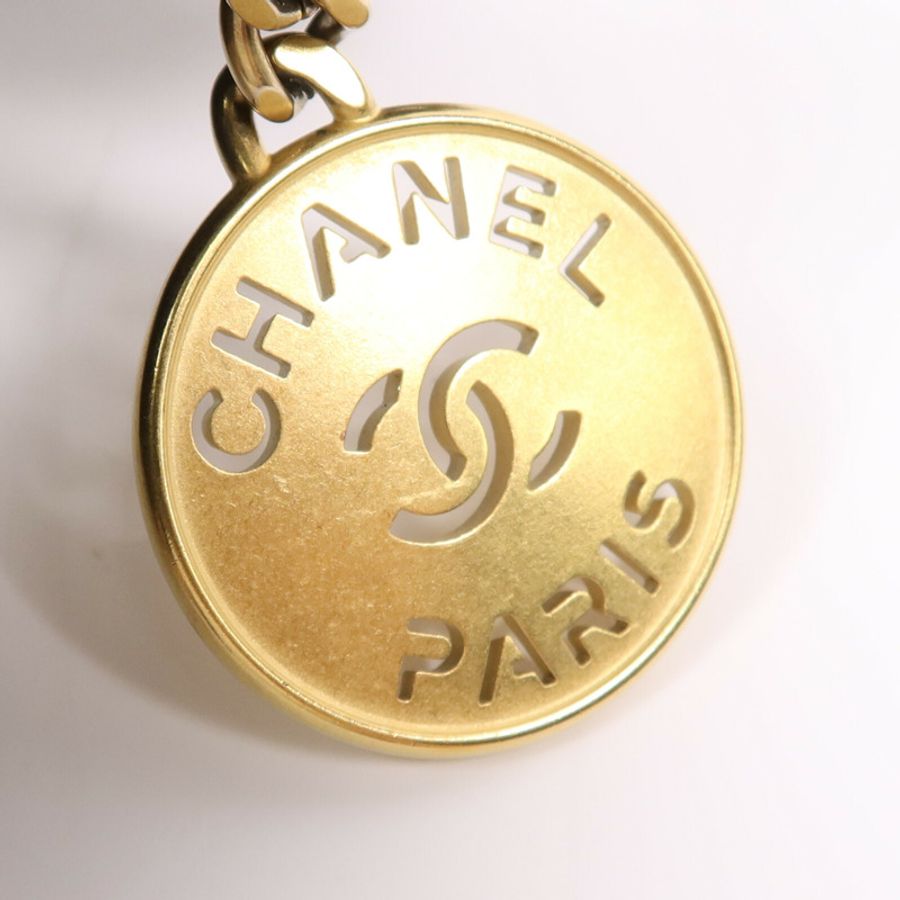 CHANEL 牛皮皮革Chanel 22 Mini金扣鏈帶肩背袋-15