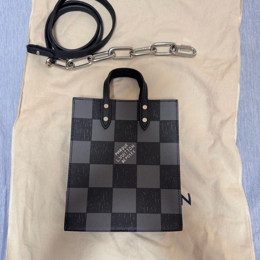 Louis Vuitton LV 日落系列 限定款黑色棋盤格琴譜包 Sac plat XS-7