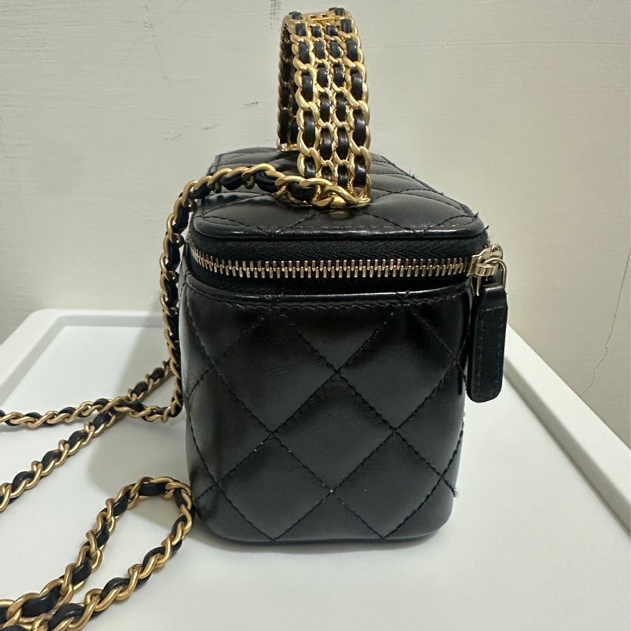 Chanel 23P 亮面牛皮長盒子-1