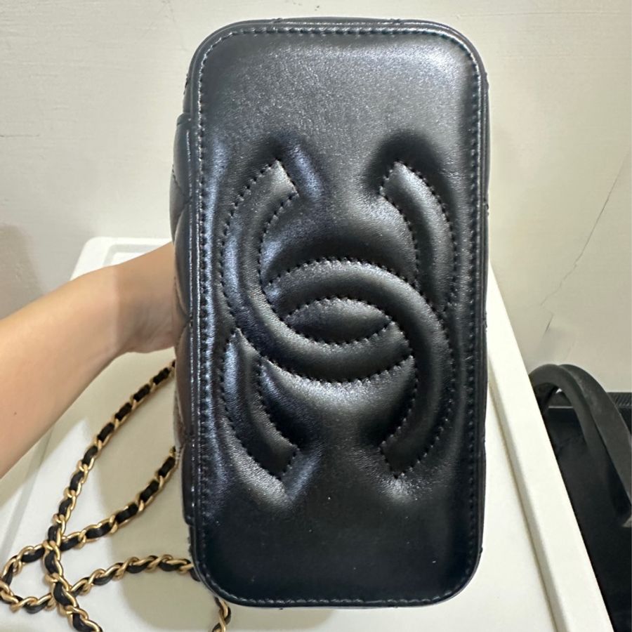 Chanel 23P 亮面牛皮長盒子-9