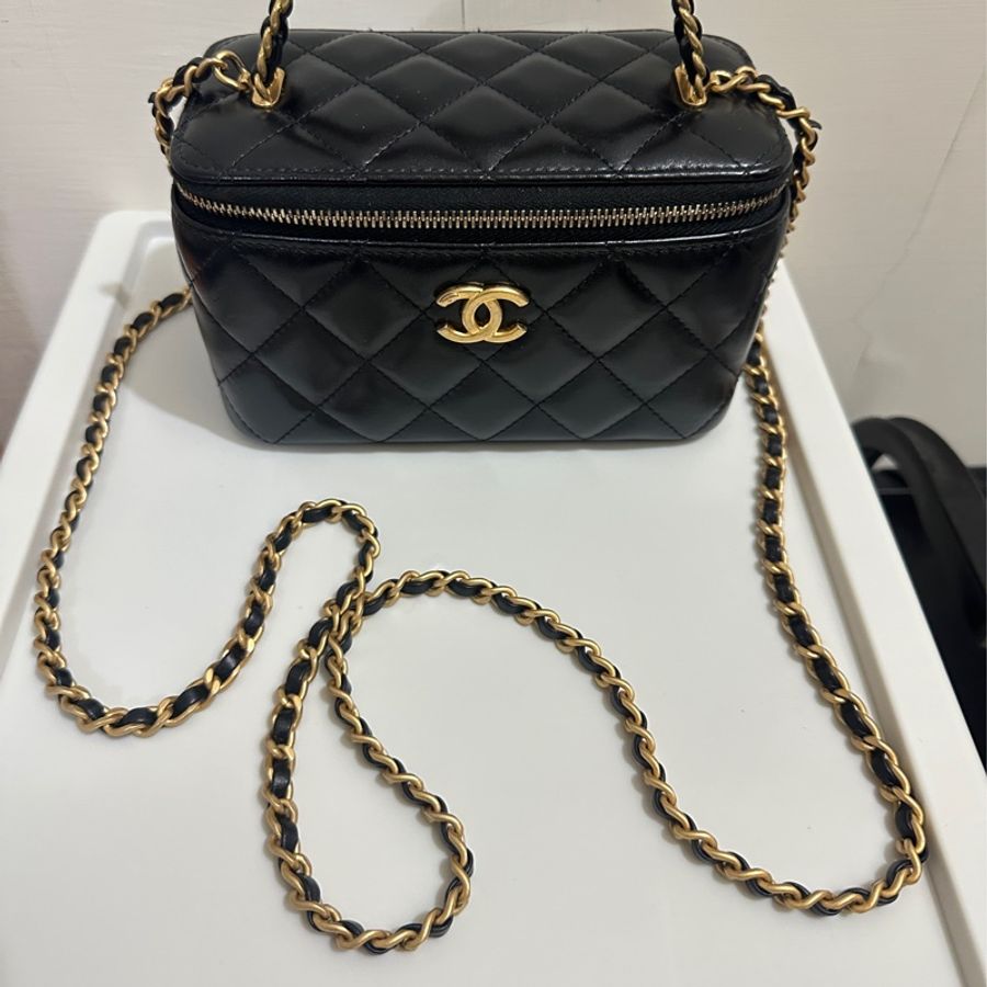 Chanel 23P 亮面牛皮長盒子-11