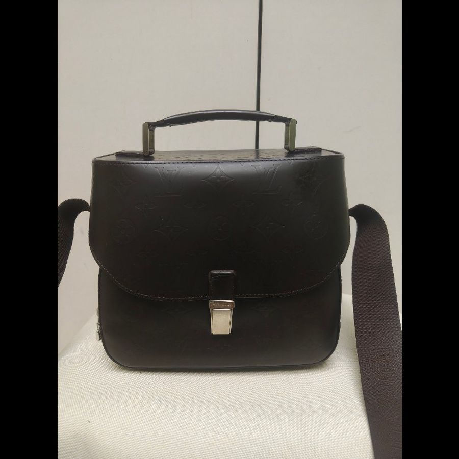 ✈️老闆出國不在‼️狂降甜價至4/5(原18800)㊣✨Louis Vuitton✨(附防塵袋)路易威登 LV 可可色 壓紋 老花 壓釦 相機包 肩背包/二手精品/二手包/保證正品🌳二手樹屋🌳-2
