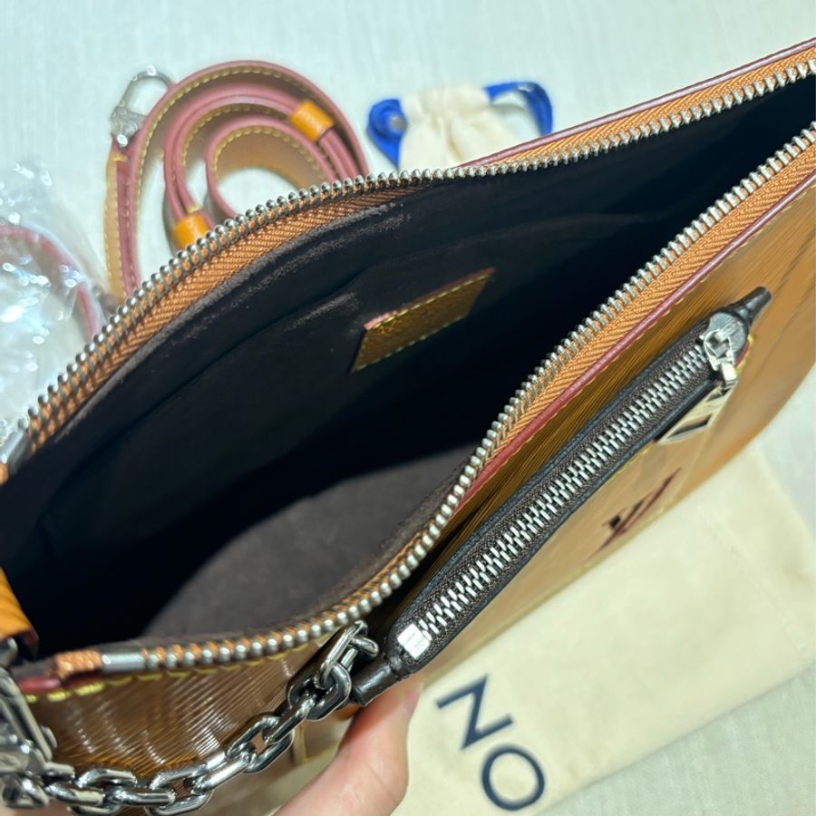 【LV】Marelle晶片款 焦糖色水波紋單肩腋下包-11