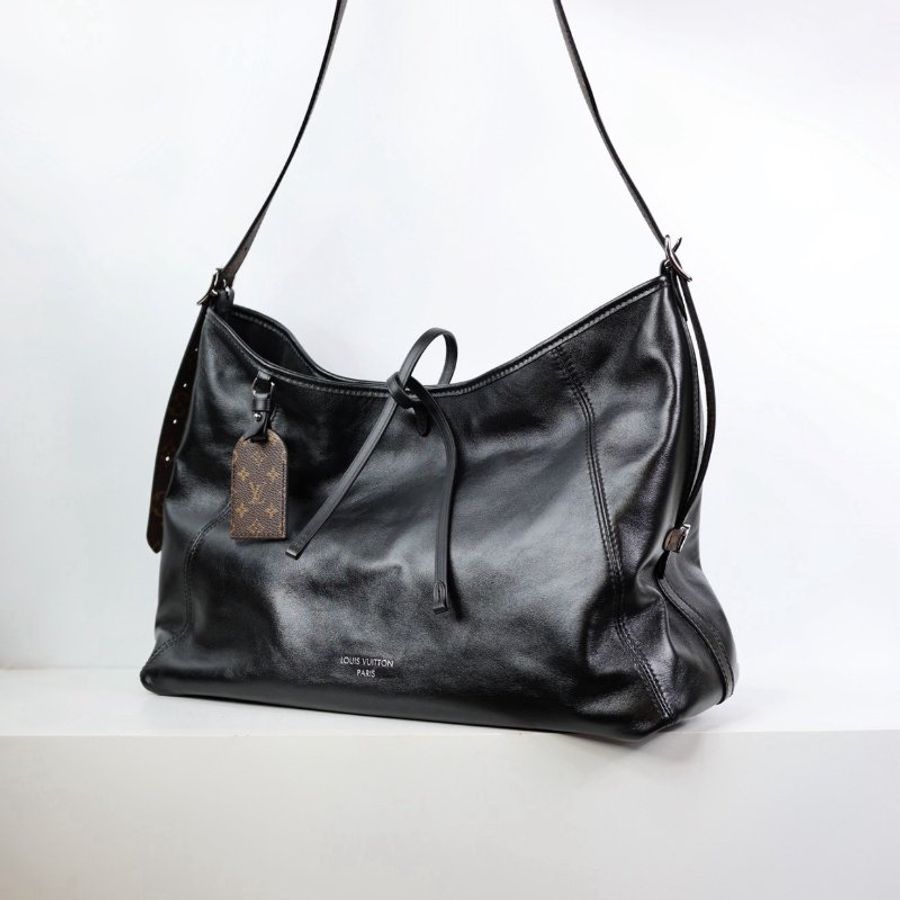 Lv CarryAll Vibe MM 黑武士M25143-2