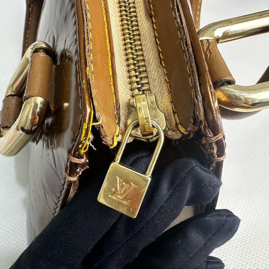 Louis Vuitton 亮面漆皮手提包-14