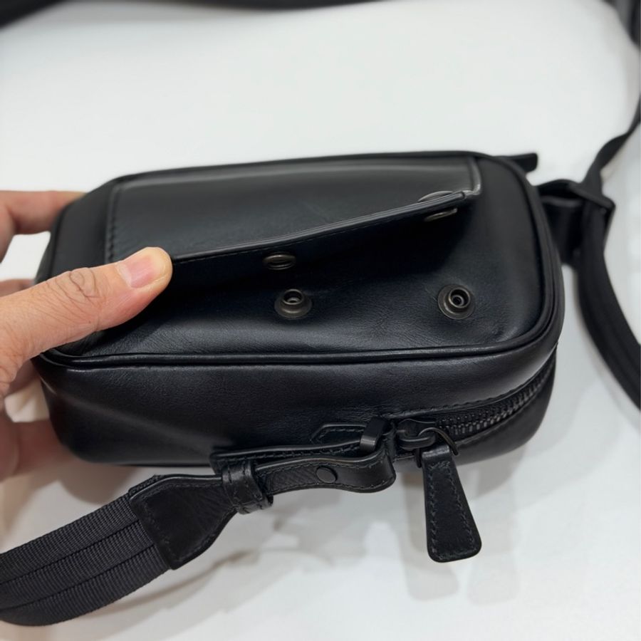 Bottega Veneta BV 黑色 手機袋 手機包 相機包 斜背包 肩背包 側背包 小廢包 腰包 胸包 胸口包-8