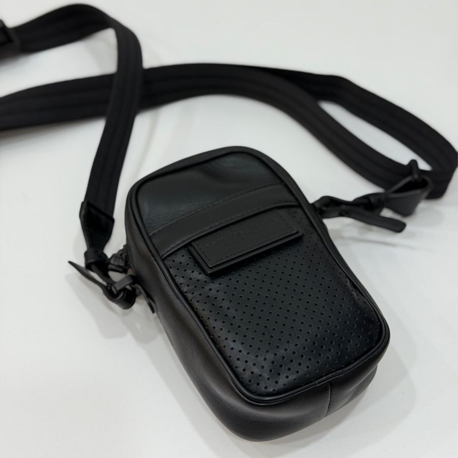 Bottega Veneta BV 黑色 手機袋 手機包 相機包 斜背包 肩背包 側背包 小廢包 腰包 胸包 胸口包-9