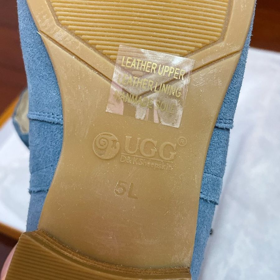 UGG DK308 防潑水雪靴-3