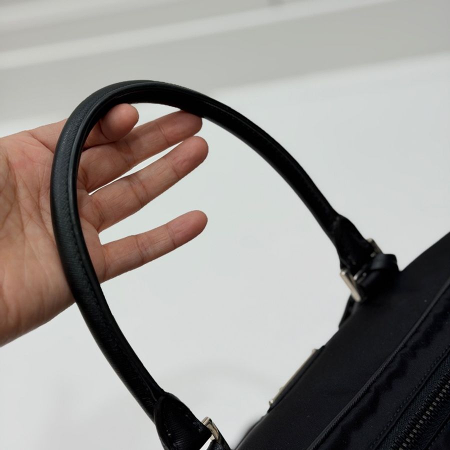 PRADA 黑色 尼龍 公事包 手提包 肩背包 側背包 斜背包 電腦包 文件包-23
