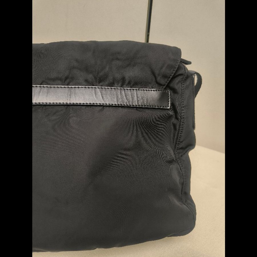 ‼️年中慶降價‼️創新低價只到6/21🎁(原16800)㊣✨PRADA✨普拉達 黑色 輕量 帆布 皮革 單釦 掀蓋式 郵差包 肩背包 斜背包 /二手包/二手精品/保證正品🌳二手樹屋🌳-25