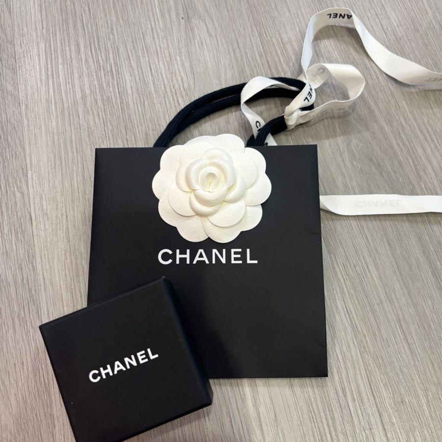 Chanel 高雅黑淡金立體珐瑯耳環-8