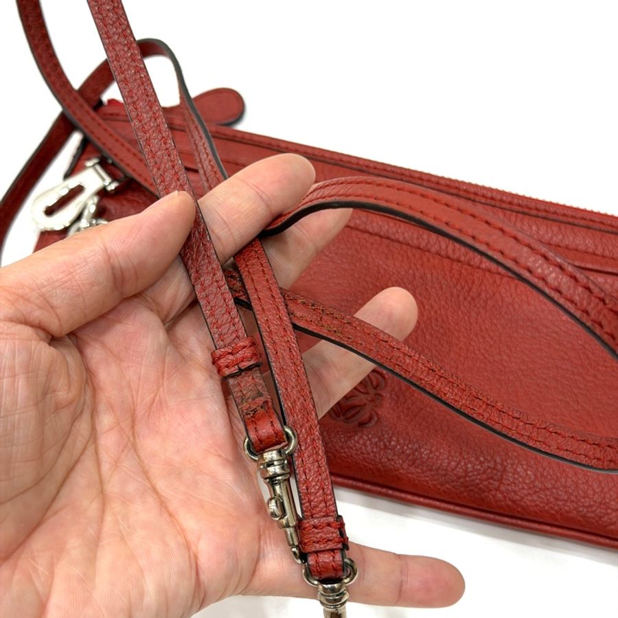 LOEWE Anagram 迷你 紅色 鎖頭 牛皮 斜背包 側背包 肩背包 側背包 長夾 皮夾 錢包 手拿包 晚宴包-11