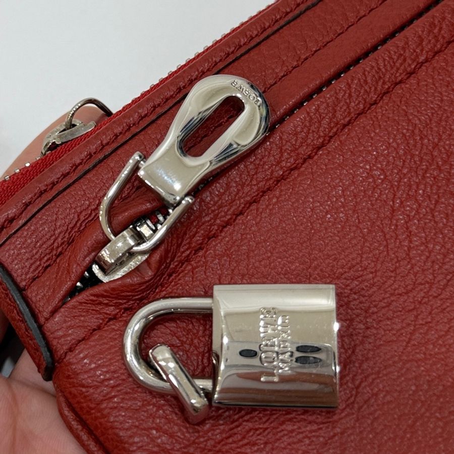 LOEWE Anagram 迷你 紅色 鎖頭 牛皮 斜背包 側背包 肩背包 側背包 長夾 皮夾 錢包 手拿包 晚宴包-18