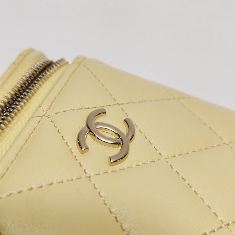 Chanel Vanity Case羊皮純色菱格絎縫雙C標識單肩包斜挎包-10