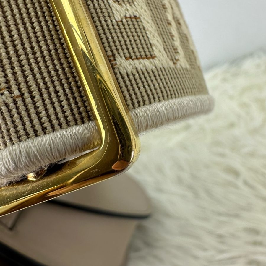 LOEWE Mini Gate 杏色馬鞍包 斜肩包-16