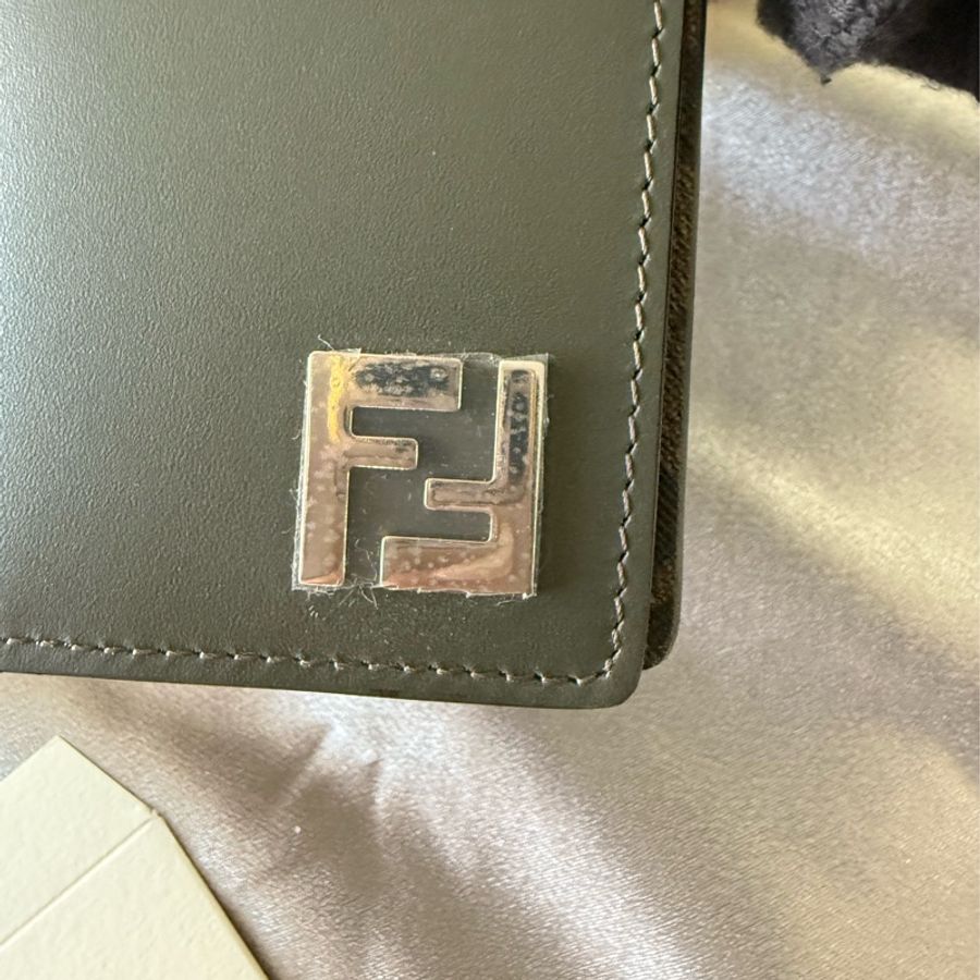 FF Logo 小牛皮及塗層帆布二折卡片夾/名片夾(軍綠色)-6