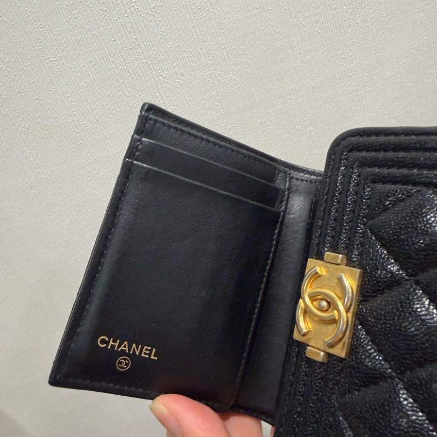Chanel 香奈兒 荔枝牛皮 三折短夾 黑 霧金釦-7