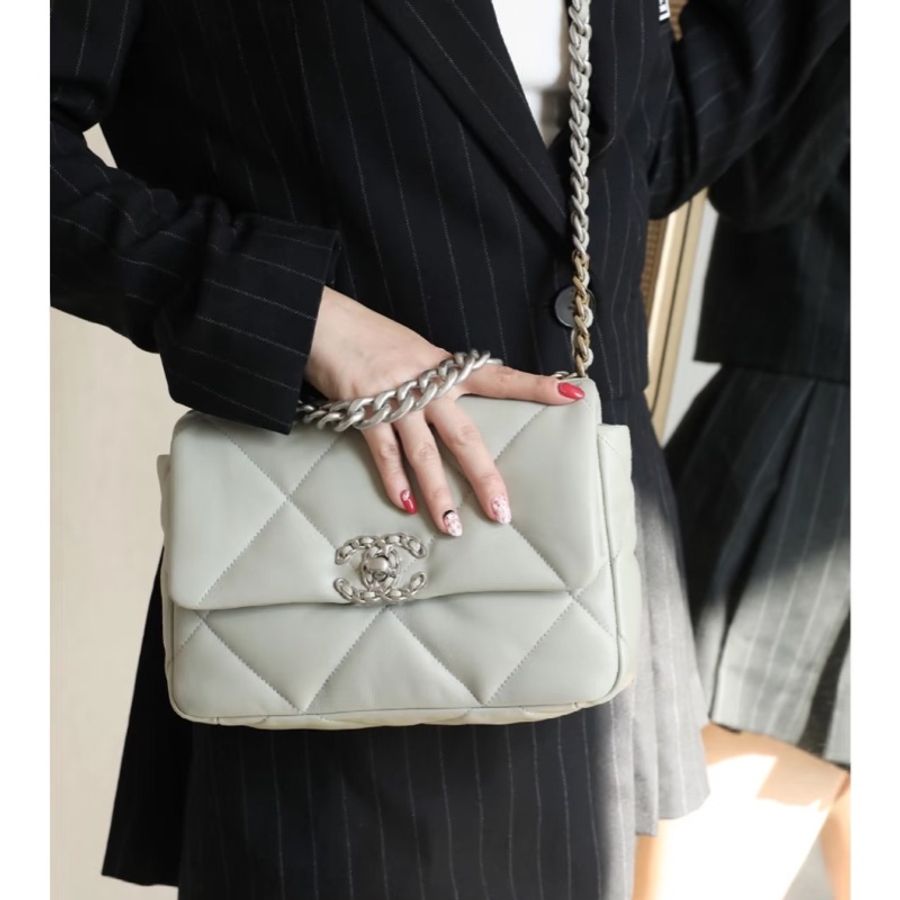 全新全配芯片款🌟#chanel #淺灰色 #銀扣 #19bag #小號-1