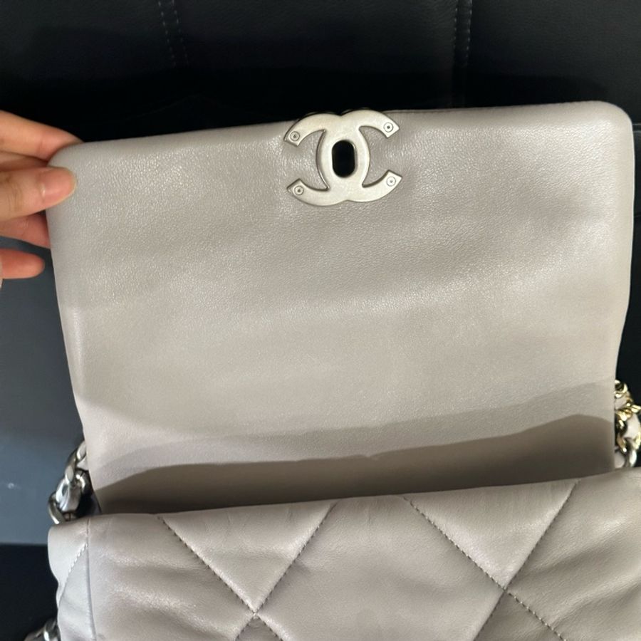 全新全配芯片款🌟#chanel #淺灰色 #銀扣 #19bag #小號-12