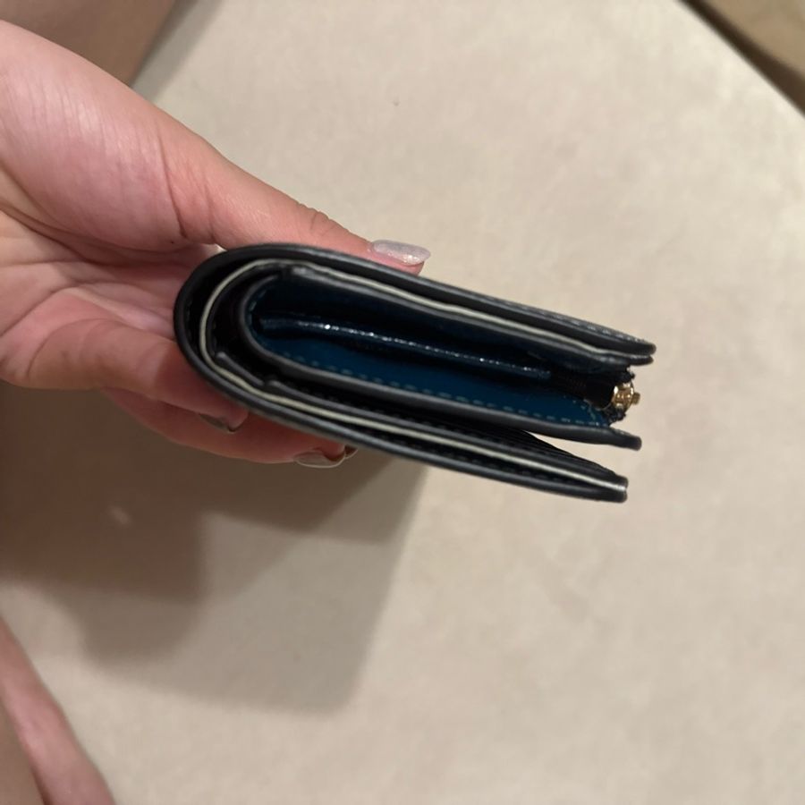 MARC JACOBS The Leather Top Zip Multi Wallet-9