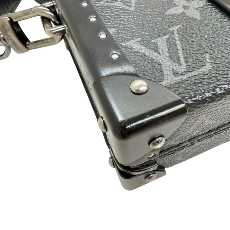 Louis Vuitton -黑灰色銀釦 Neo Wallet Trunk 硬殼斜背包-10