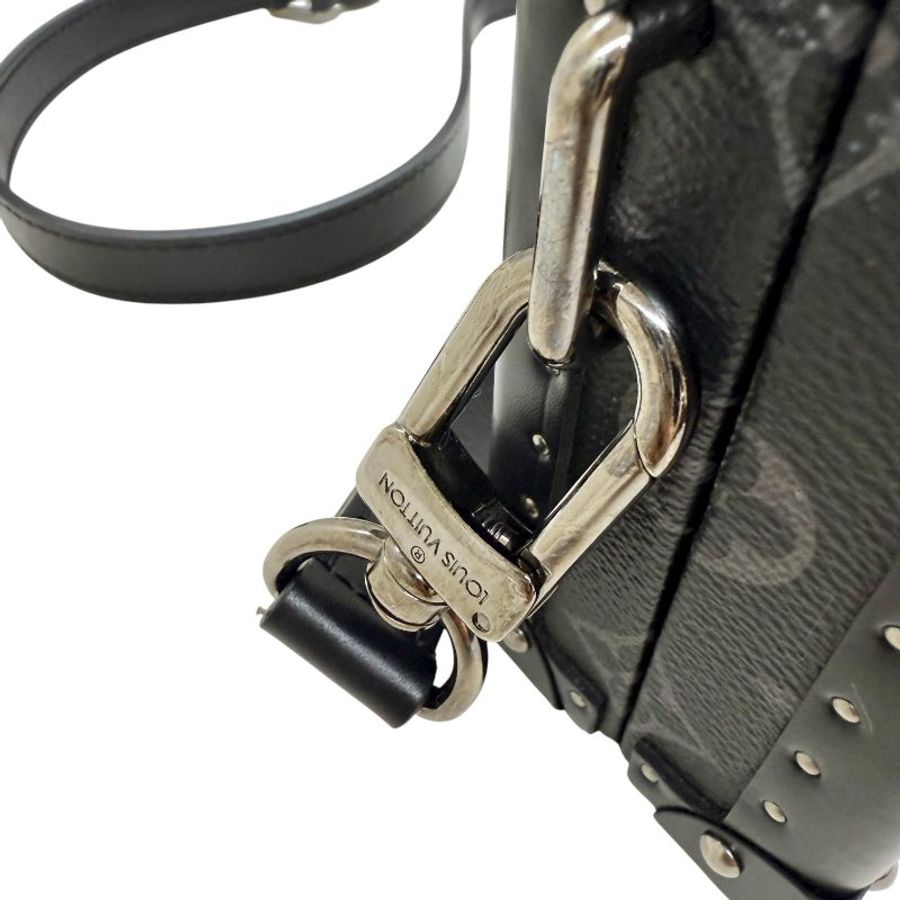 Louis Vuitton -黑灰色銀釦 Neo Wallet Trunk 硬殼斜背包-15
