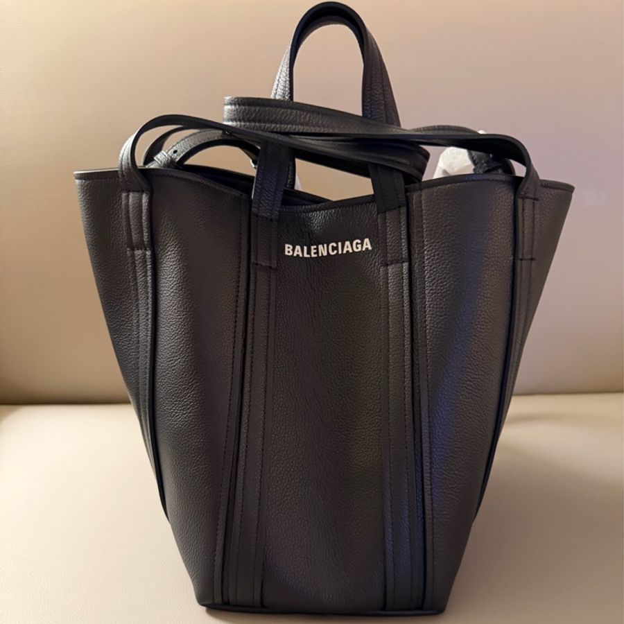 Balenciaga EVERYDAY SMALL NORTH-SOUTH SHOULDER TOTE BAG-6