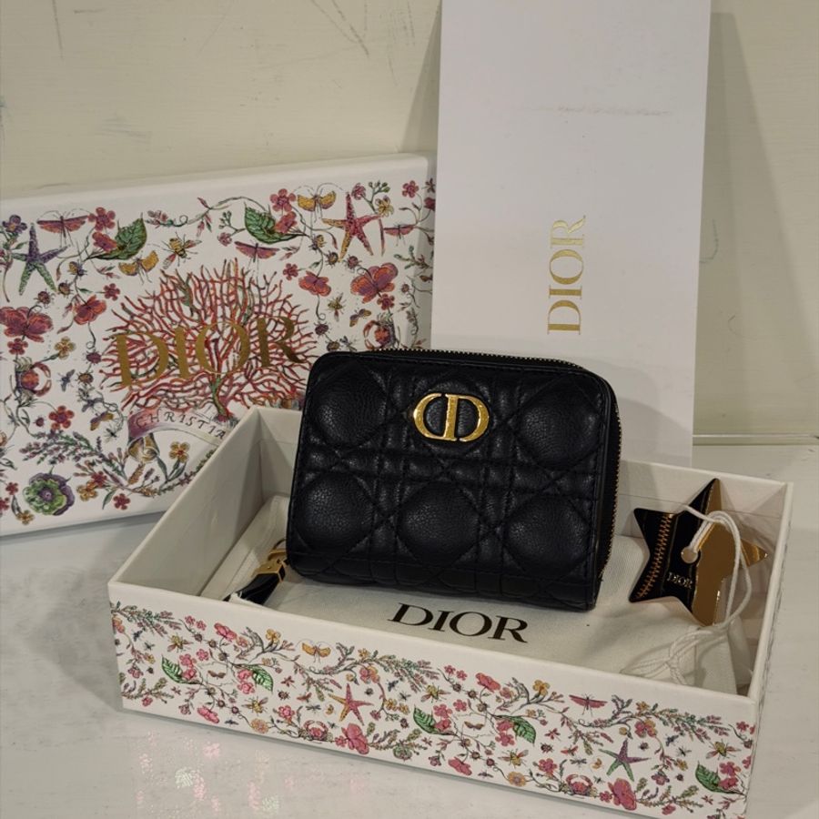 #大全配🈶台北101購證 Dior Caro黑金拉鍊短夾 芯片款 超級甜🔥-1