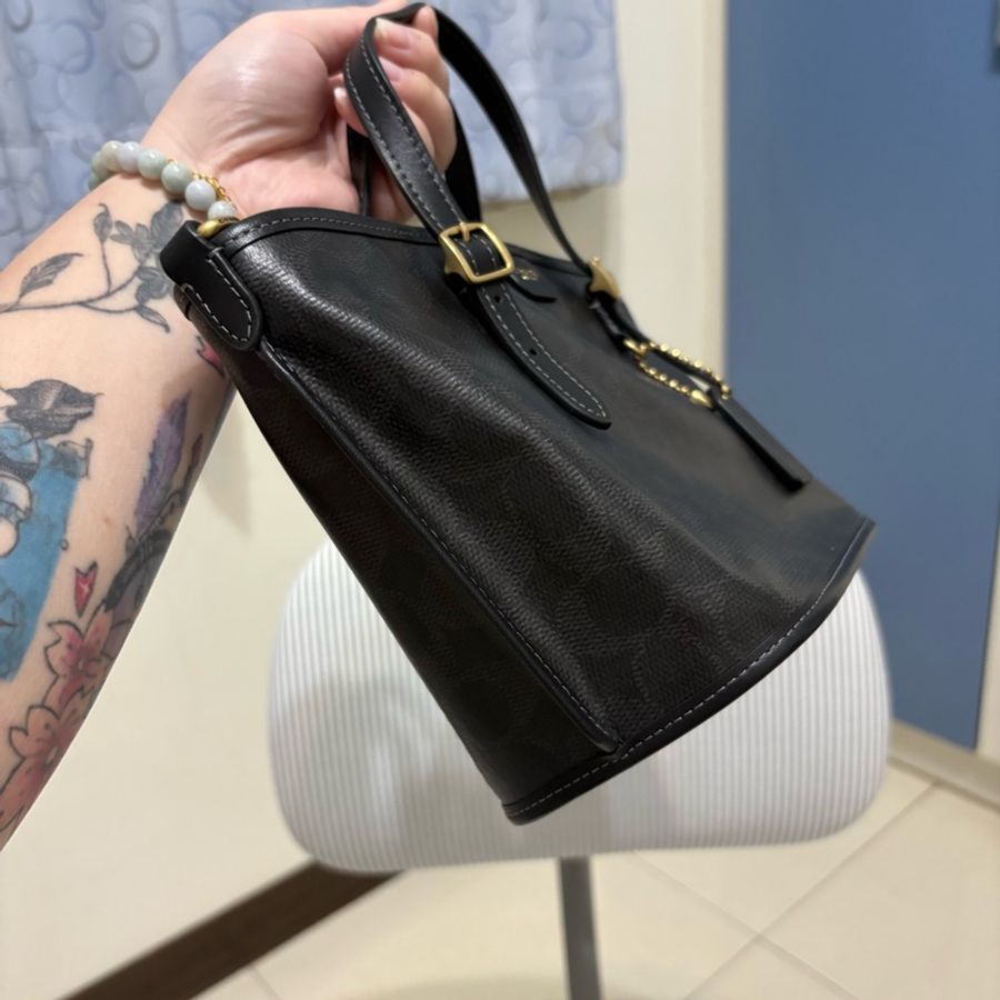 「台灣購證」【COACH】TAXI 21 經典 SIGNATURE 帆布小托特手袋 手提包 斜背包 單肩包-3