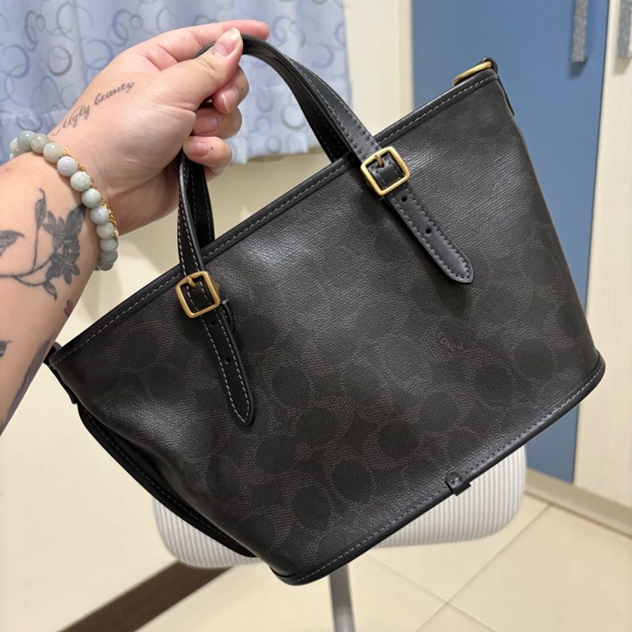 「台灣購證」【COACH】TAXI 21 經典 SIGNATURE 帆布小托特手袋 手提包 斜背包 單肩包-6