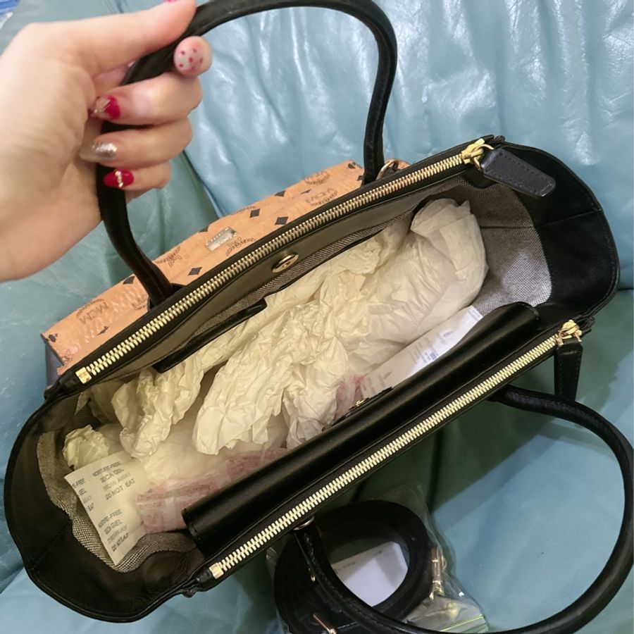 二手MCM 真皮手提肩背斜背包(贈送MCM皮夾)-19
