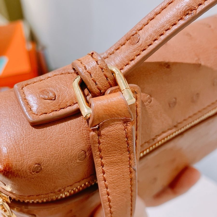 TK1861 LORO PIANA 諾悠翩雅經典鴕鳥皮手拿兩用包包OSTRICH L19 EXTRA POCKET POUCH-53