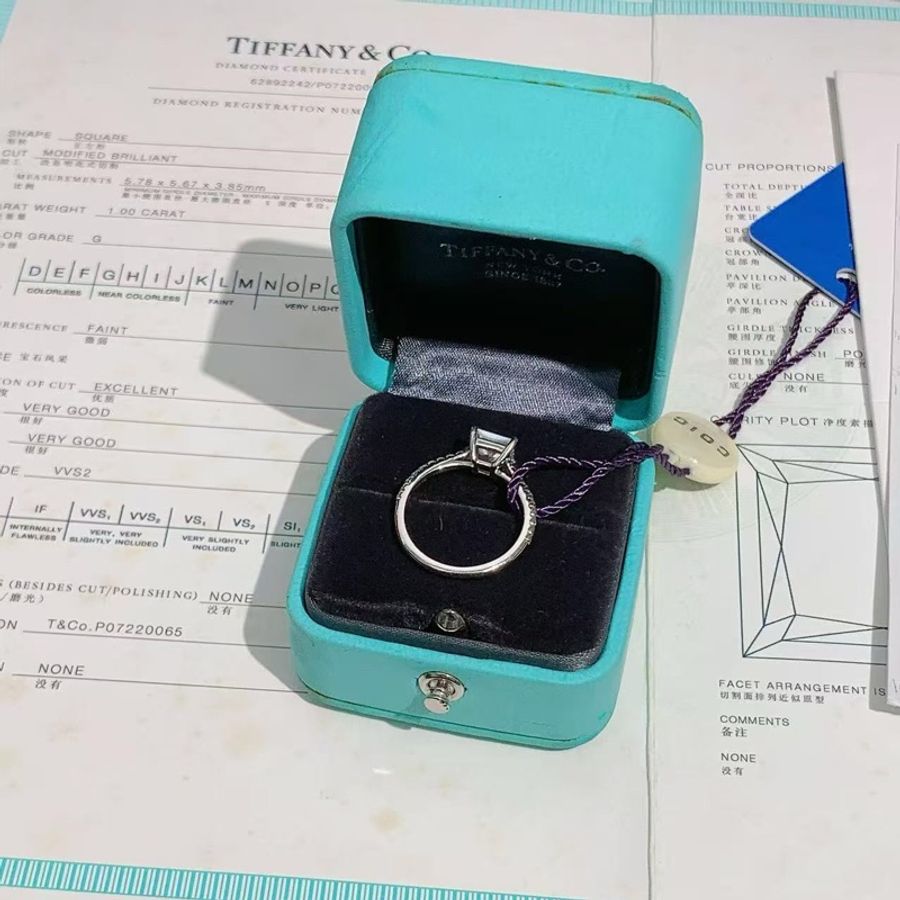 Tiffany1克拉方鑽豪華鑲嵌鑽戒51號,2018年購入-1