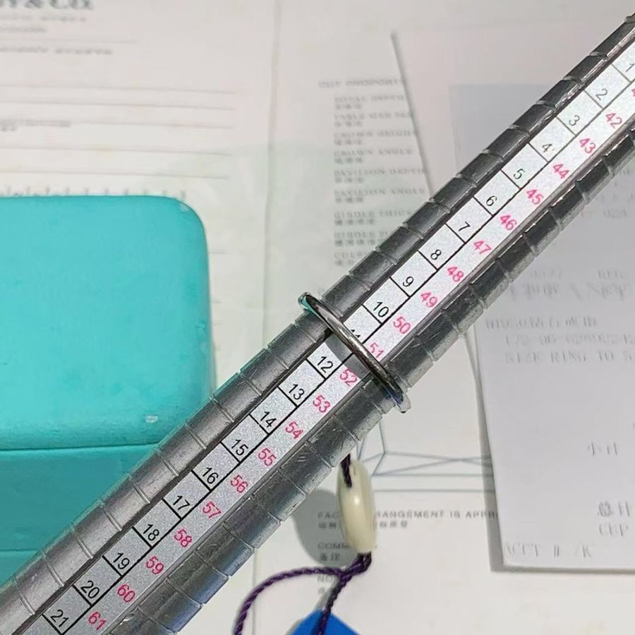 Tiffany1克拉方鑽豪華鑲嵌鑽戒51號,2018年購入-2