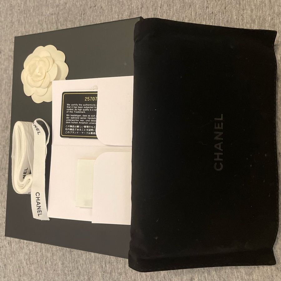 CHANEL WOC黑銀(25開)-13