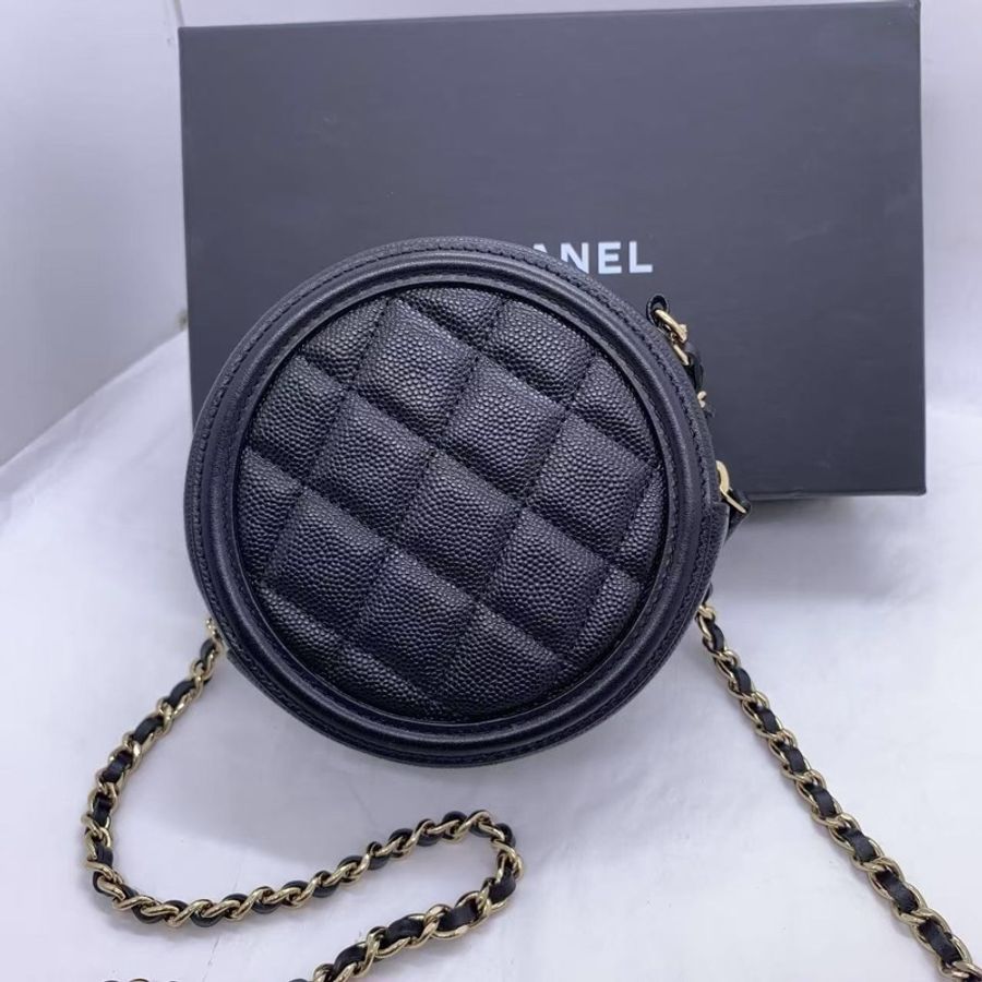 Chanel 香奈兒 圓餅黑色荔枝皮 鏈條包-1