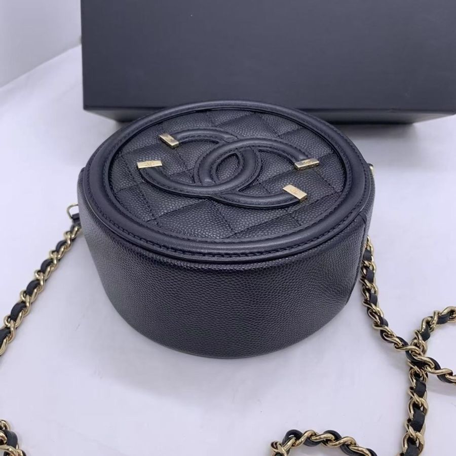 Chanel 香奈兒 圓餅黑色荔枝皮 鏈條包-3