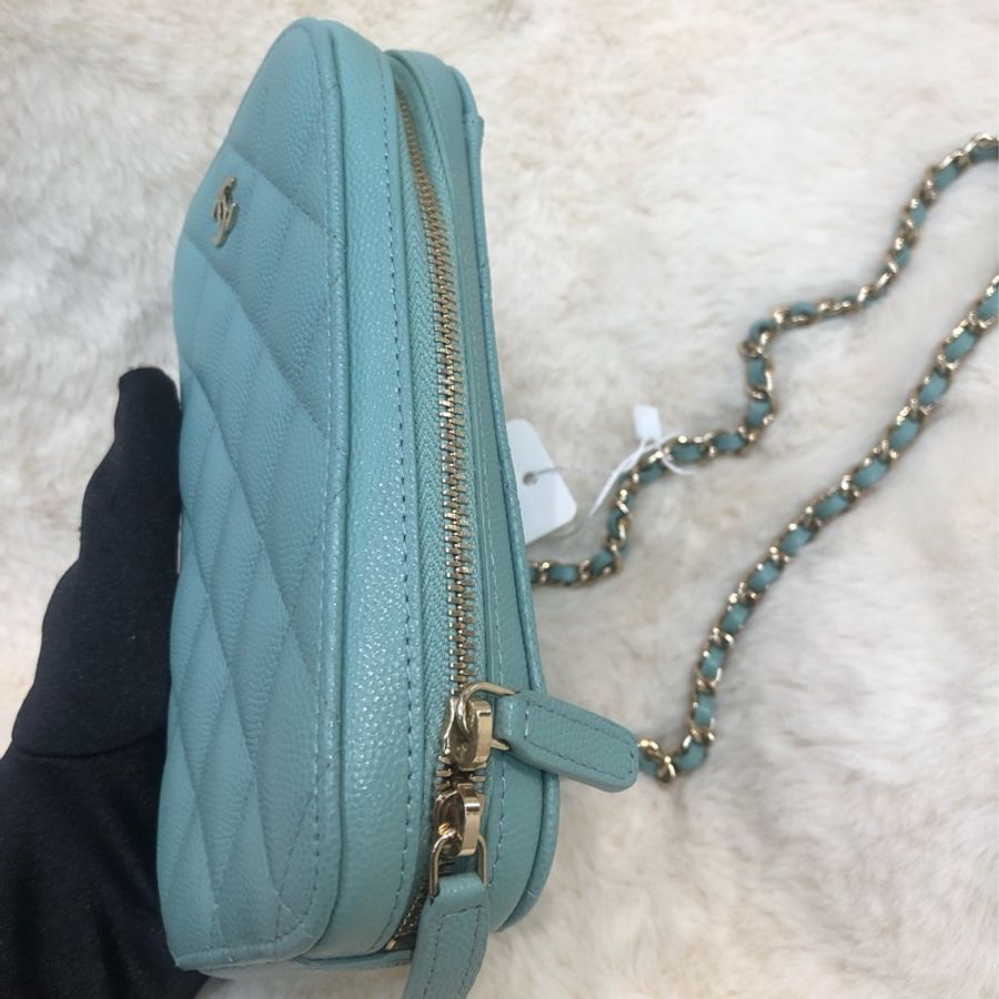 Chanel 湖水綠手機袋 XB883-3