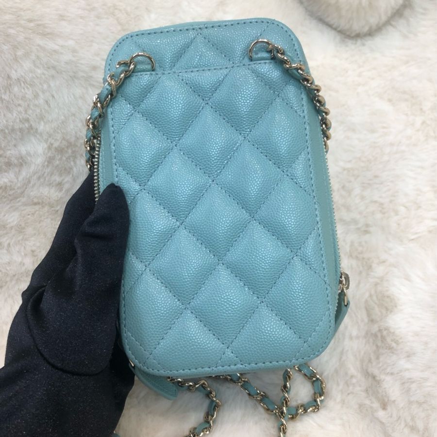 Chanel 湖水綠手機袋 XB883-6