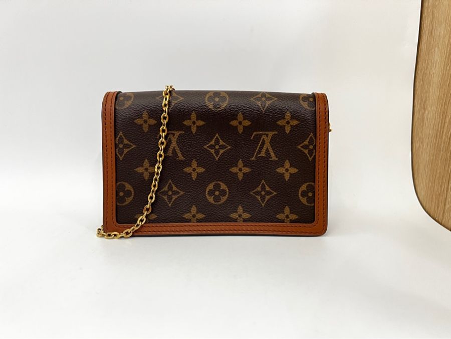 LV 雙色原花Dauphine金釦WOC斜背鏈包M68746-1