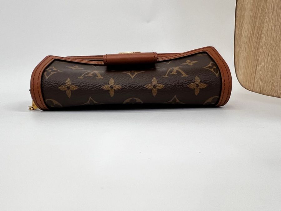 LV 雙色原花Dauphine金釦WOC斜背鏈包M68746-5