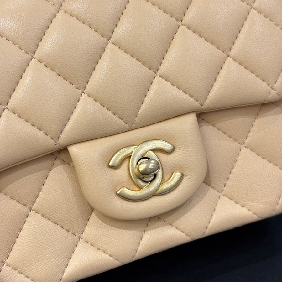 Chanel 奶茶色羊皮方胖子-5