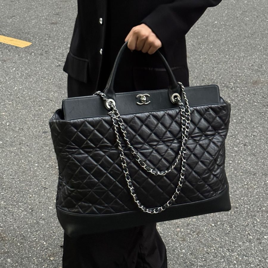 （極新 超稀有⏰） Chanel 皺紋牛皮 大飛機包 專櫃35萬！-3