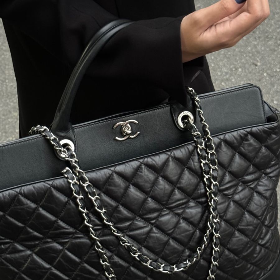 （極新 超稀有⏰） Chanel 皺紋牛皮 大飛機包 專櫃35萬！-17