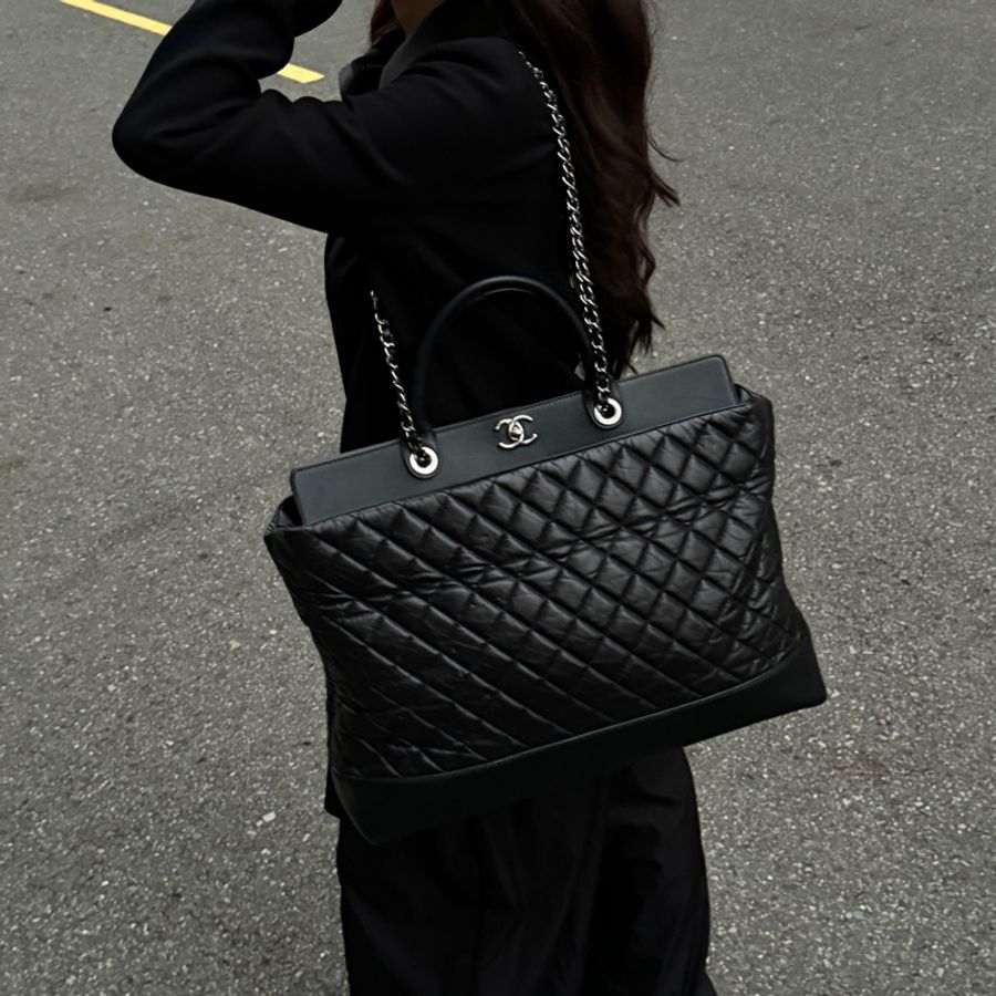 （極新 超稀有⏰） Chanel 皺紋牛皮 大飛機包 專櫃35萬！-18