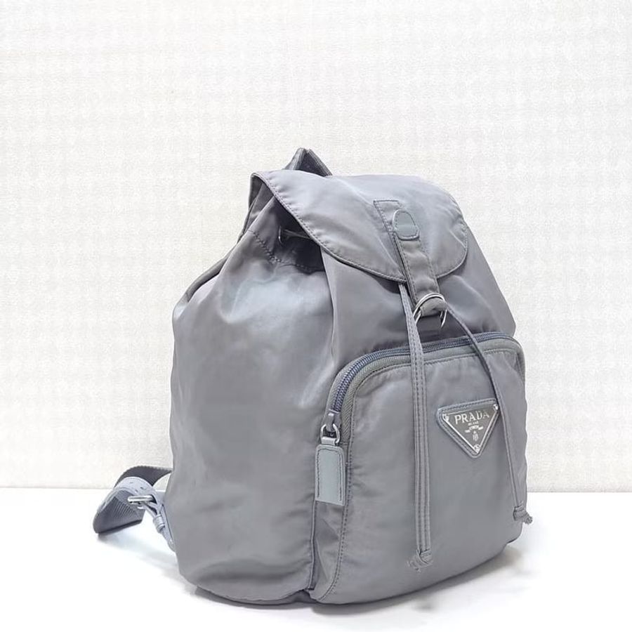 【LA LUNE】絕版古董品 Prada 銀灰色銀標雙肩包 後背包 背囊 中古包 二手包-4