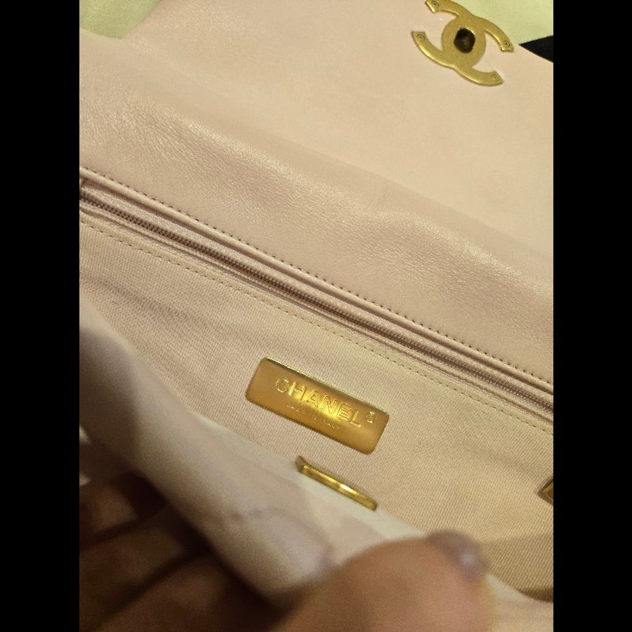 Chanel 19 口蓋包櫻花粉淺粉色26cm晶片款-8